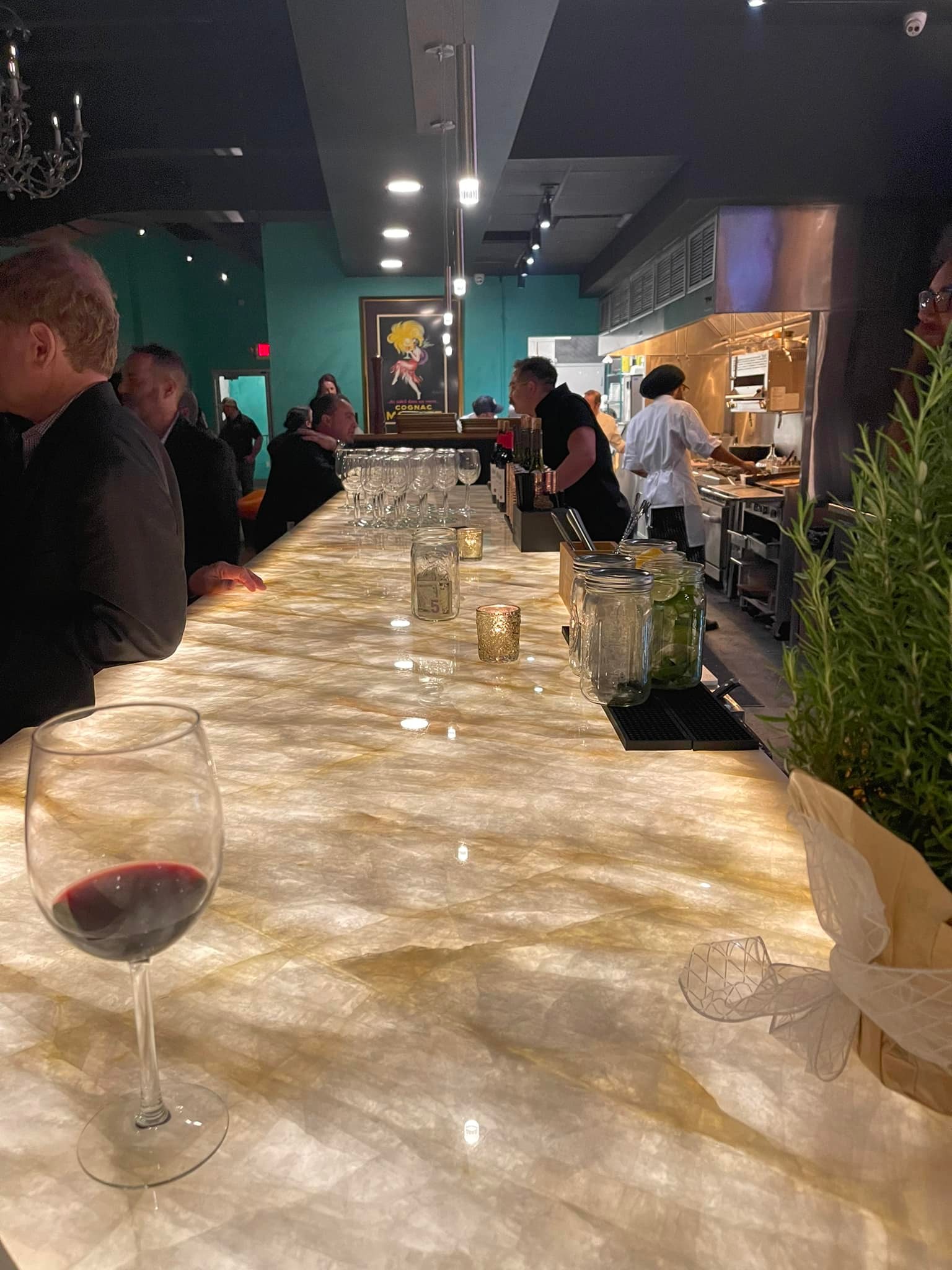 Elle Restaurant - Authentic dining experience 12