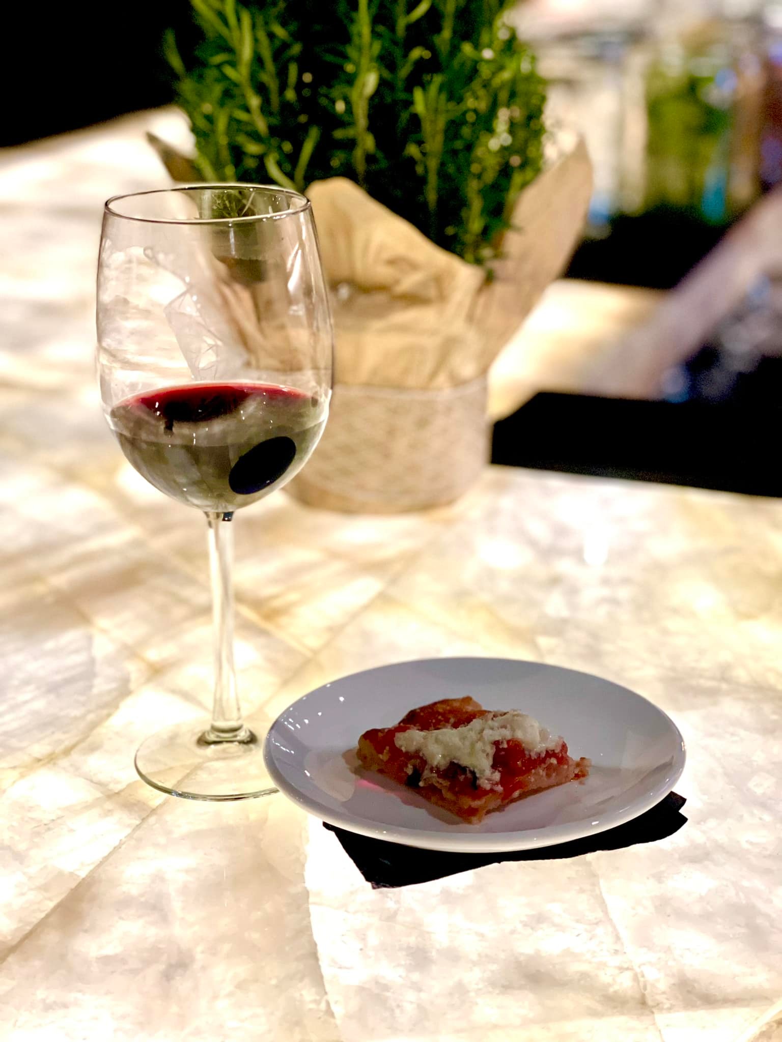 Elle Restaurant - Authentic dining experience 7